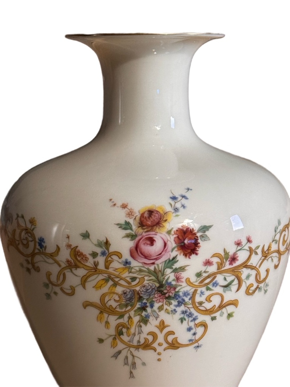 Lenox Queen's Garden Vase-like new condition. - Picture 2 of 10